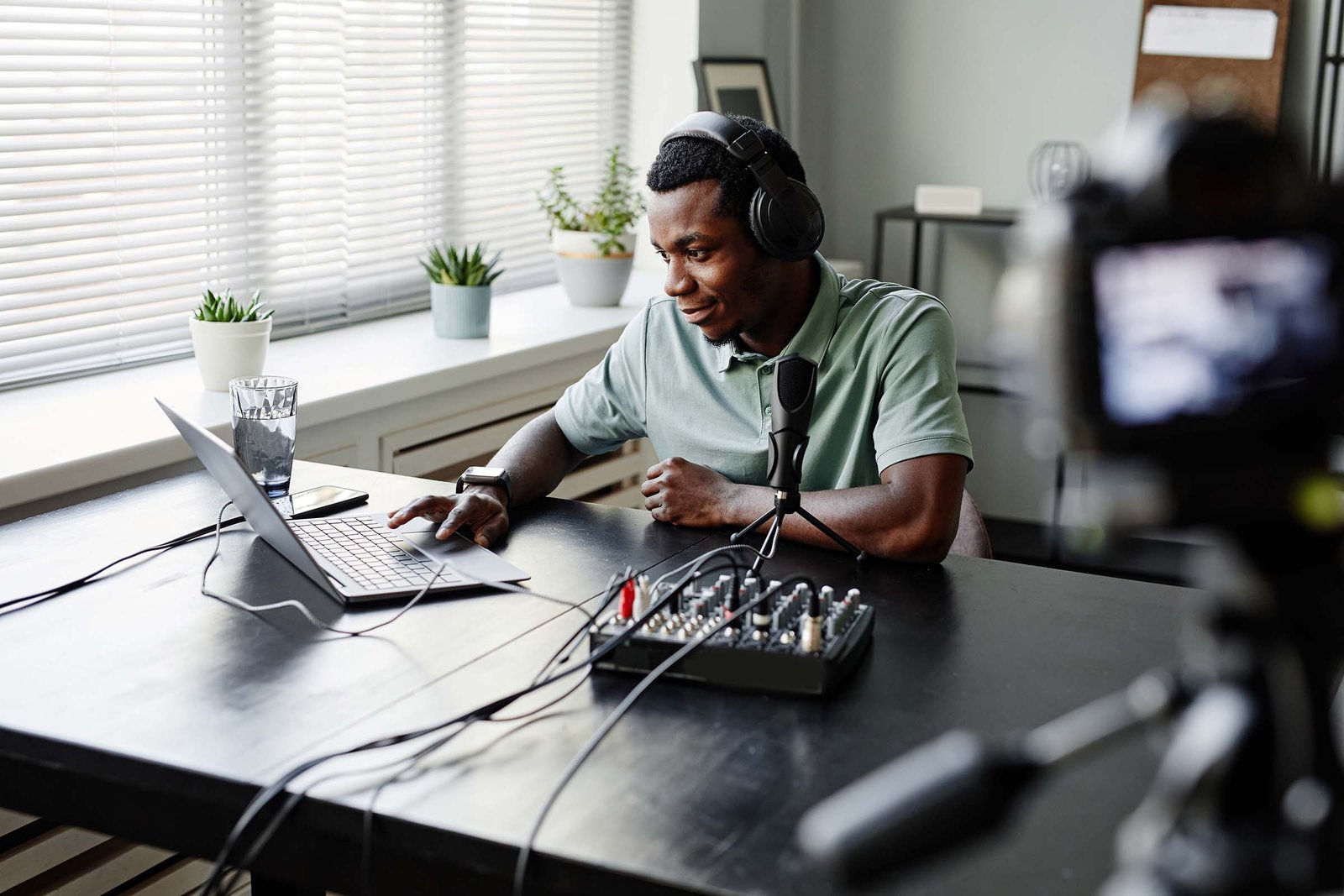 male-streamer-recording-in-studio-YL2Z65W.jpg